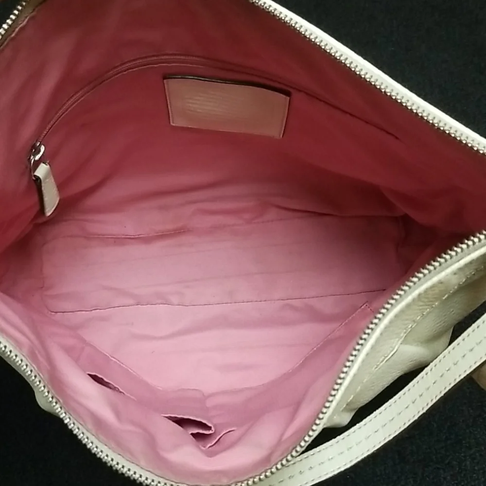 COACH Purse Pebbled Leather Hobo Bag Soho pleated